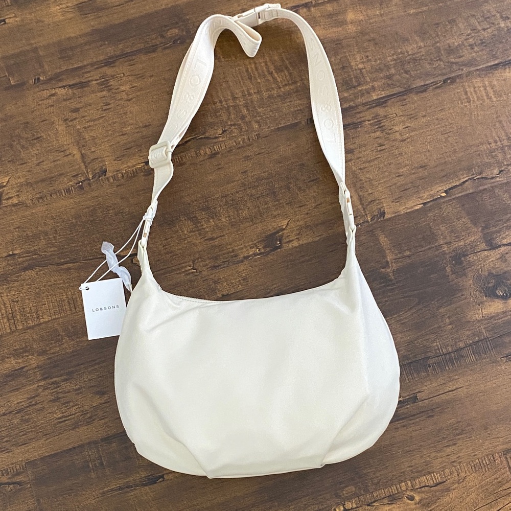 Lo & Sons Ivory Shoulder Bag